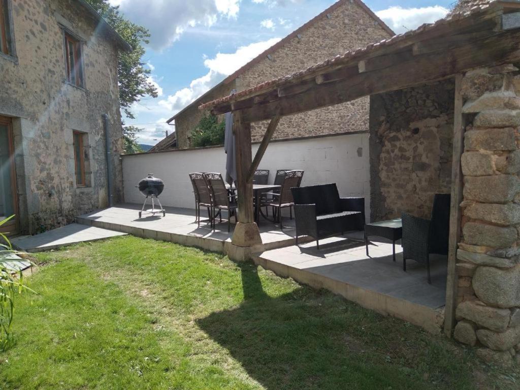 Chambre D'Hotes De Puy Faucher Arrenes Exterior photo